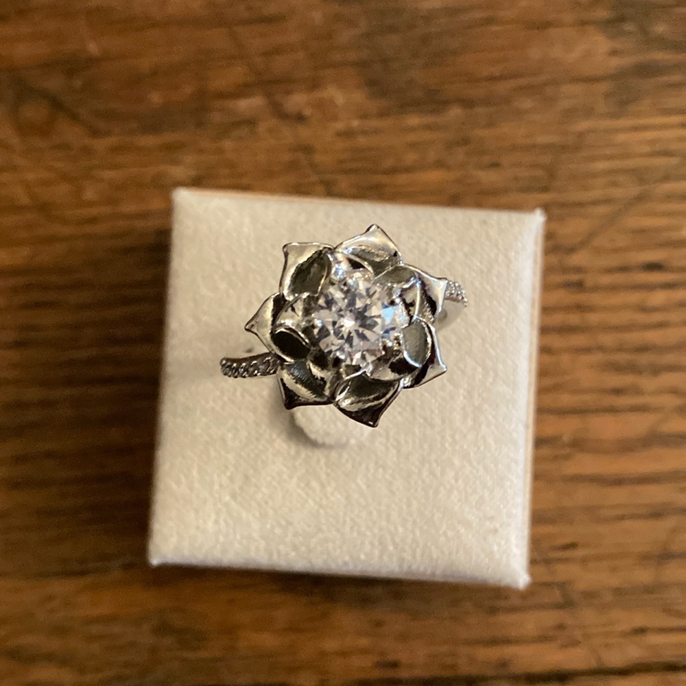Sterling Silver Flower/Rose CZ Center Asymmetrical Pave Band Ring NWOT